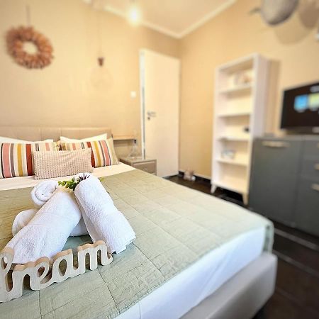 Private Place To Stay Self Check In-Nonstop- Netflix-Wifi Resita Exteriör bild
