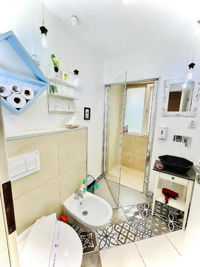 Private Place To Stay Self Check In-Nonstop- Netflix-Wifi Resita Exteriör bild