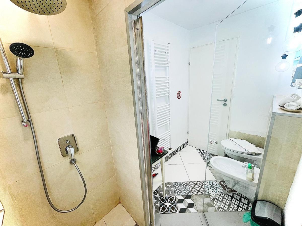 Private Place To Stay Self Check In-Nonstop- Netflix-Wifi Resita Exteriör bild