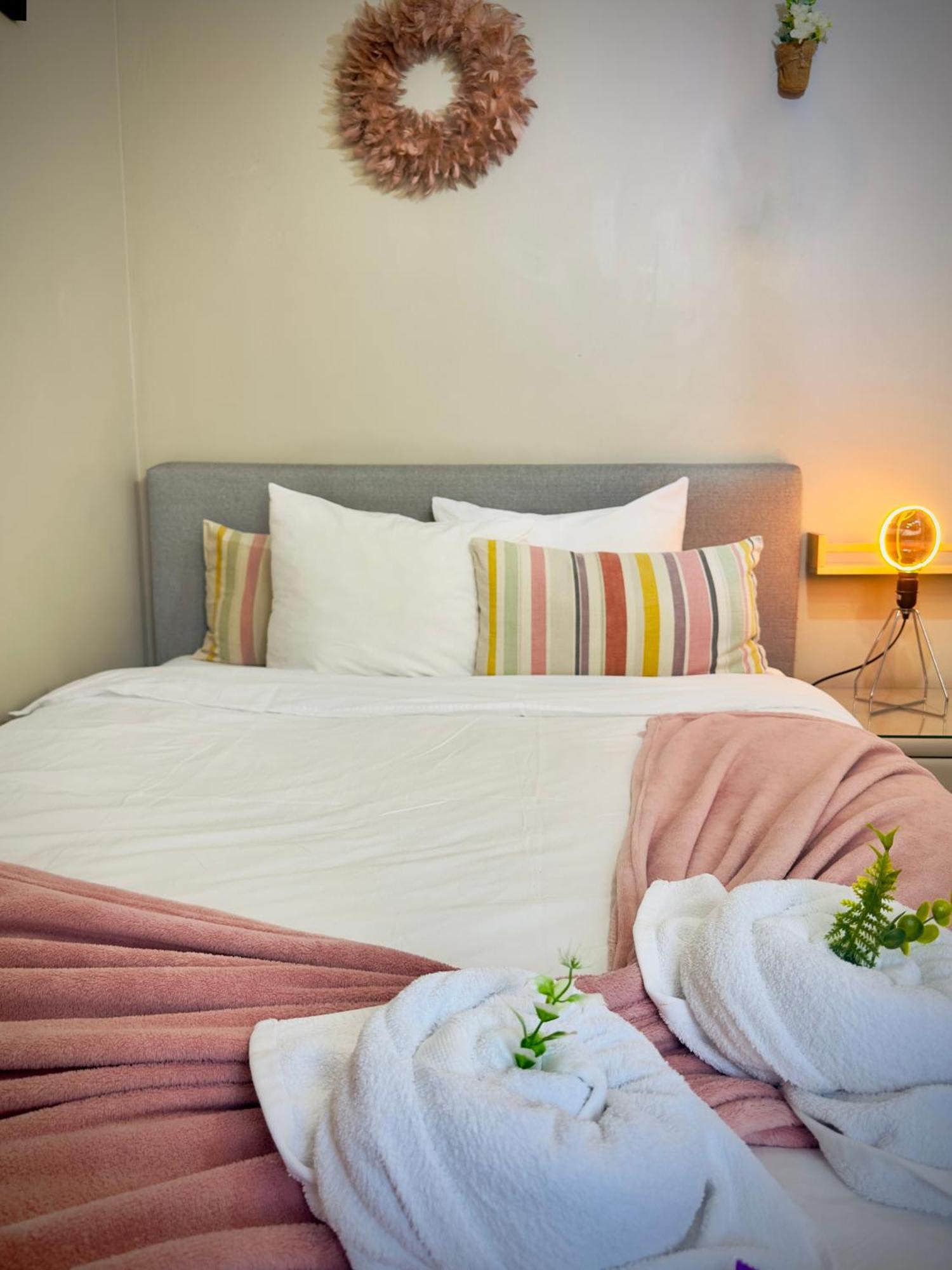 Private Place To Stay Self Check In-Nonstop- Netflix-Wifi Resita Exteriör bild